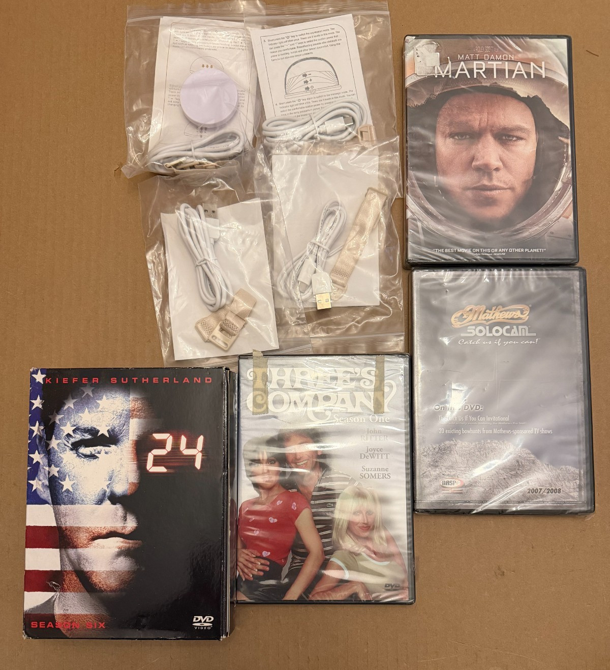MIXED LOT ELECTRONICS – MIXED ACCESSORIES ETC – AS SHOWN – SEE PICTURES