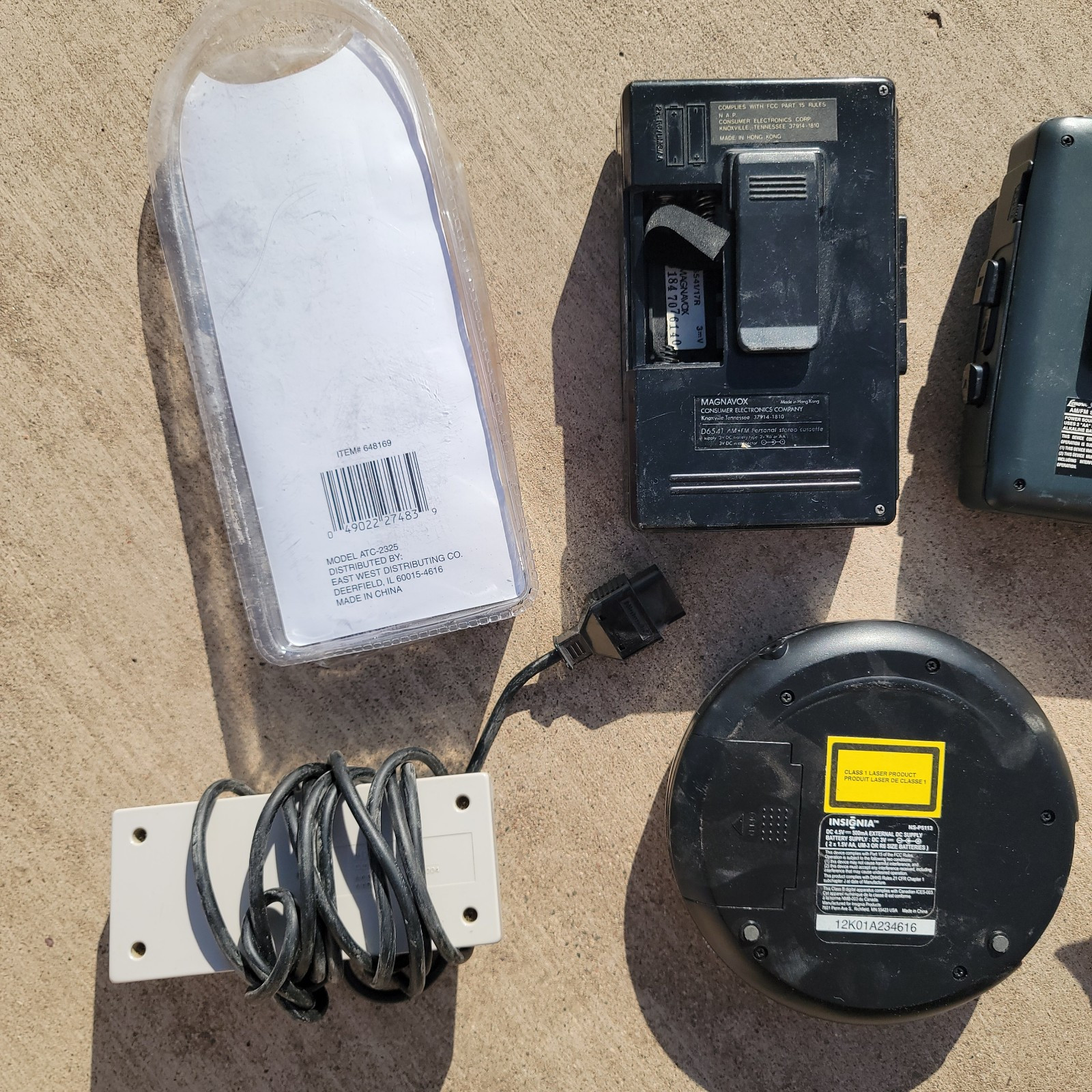 Electronics Lot IPhone 6 Walkman Portable CD Nintendo Hello Kitty Vintage Music