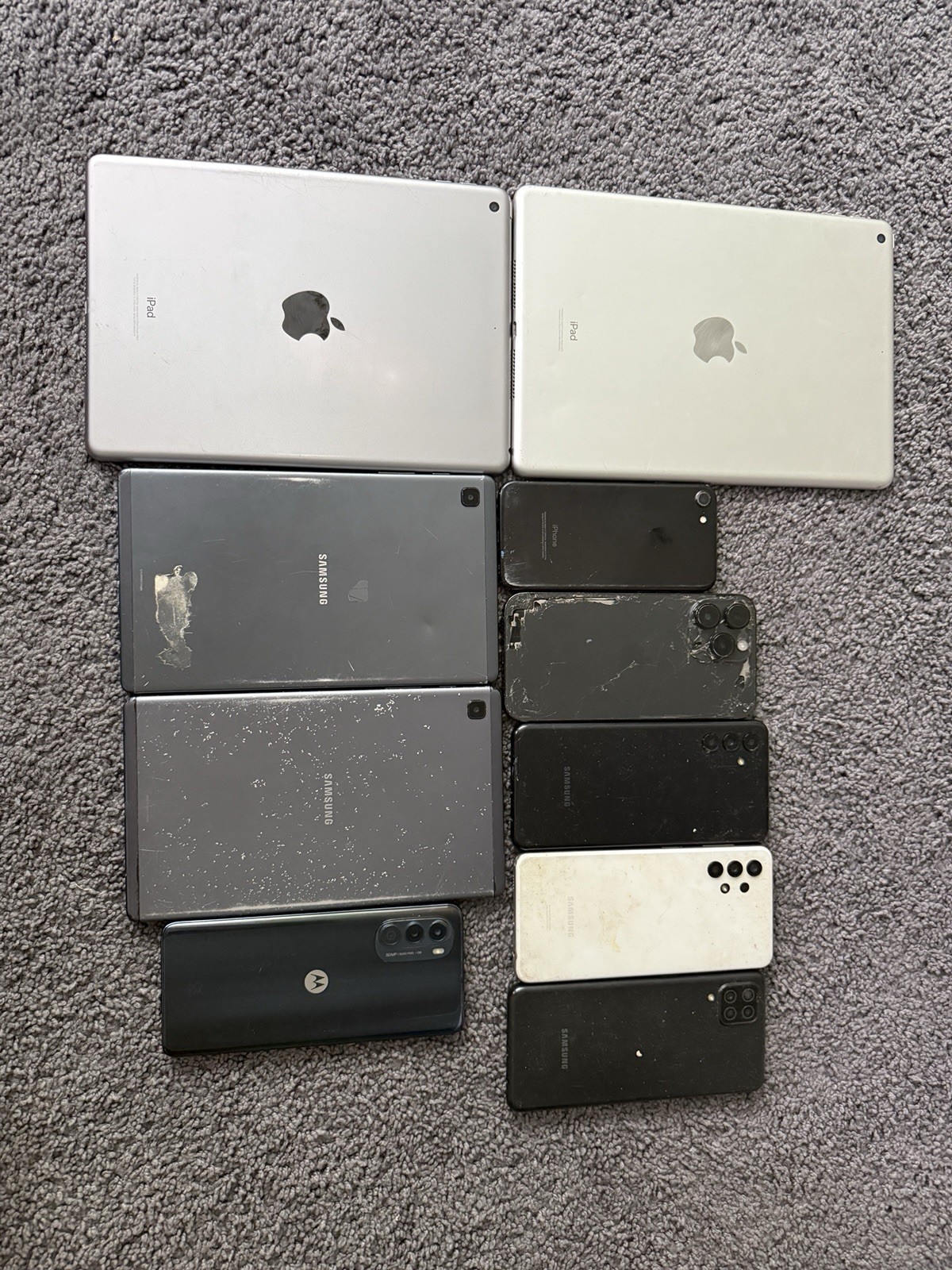 LOT OF 10 Untested Electronics (Phones/Tables) Various Brands (iphones/android)