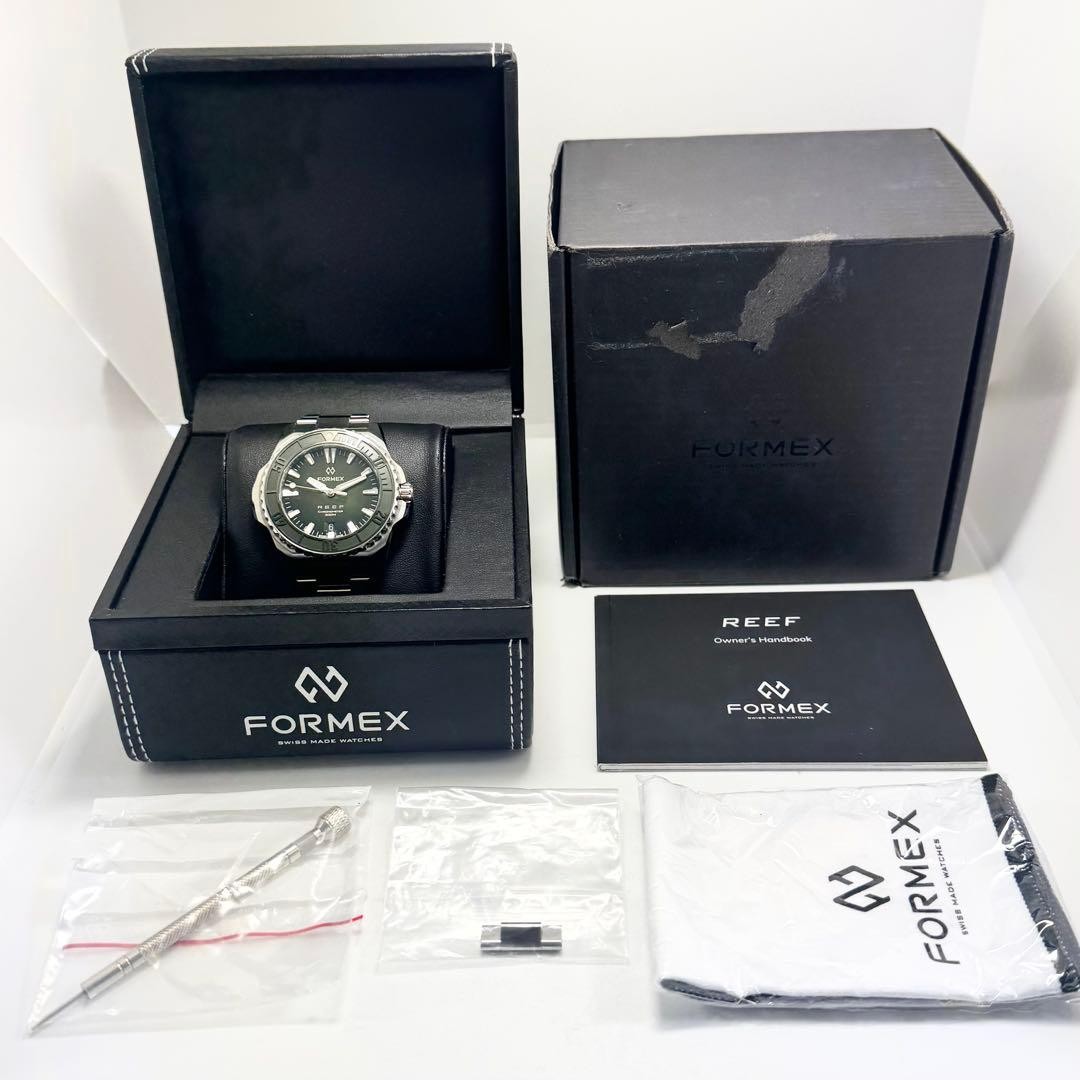 Formex Leaf Chronometer 2200.1.630X Automatic Box Warranty Links Date Round