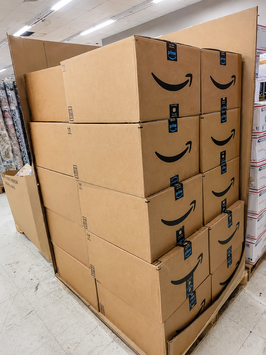 Amazon Premium Discovery Jackpot Box Filled With Surprise Treasures