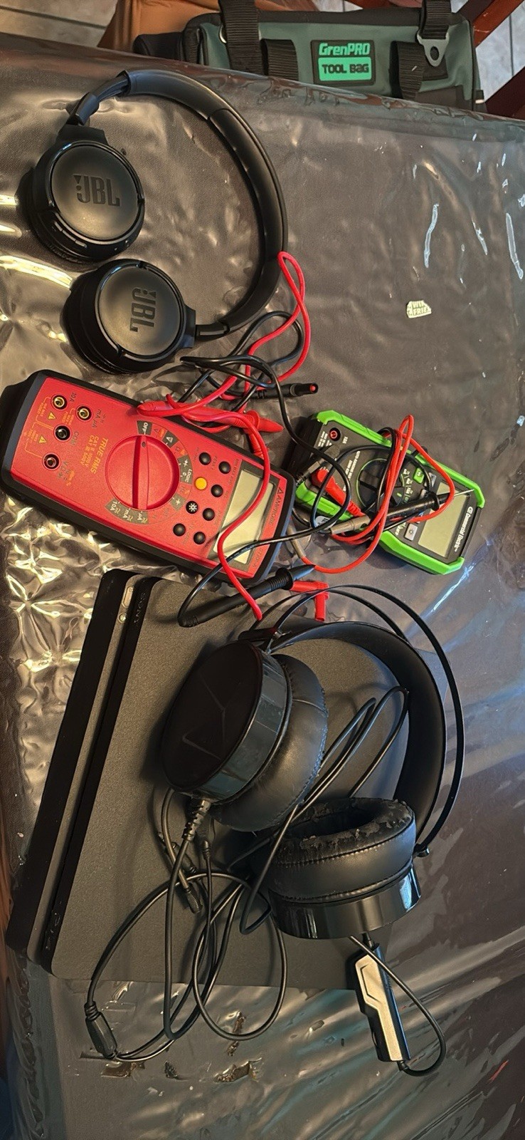 PS4 with headphone 2 Amprobes. Jbl Headphones. All Work Good!