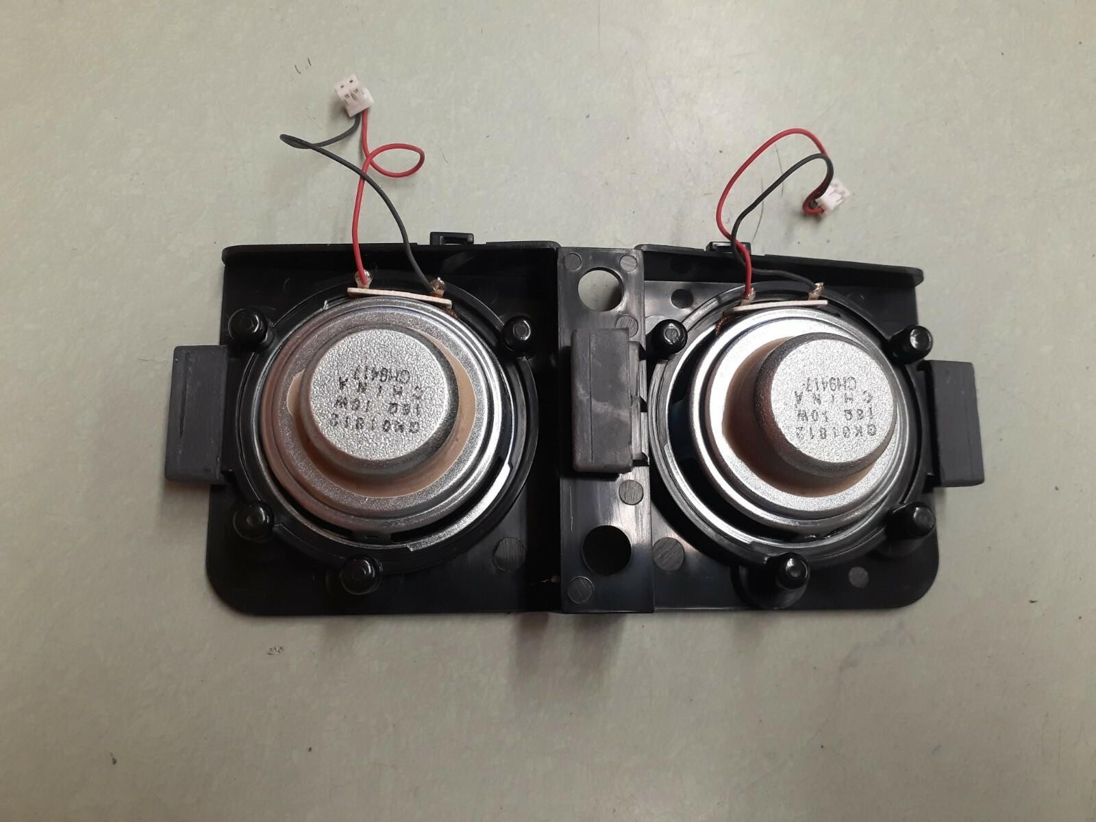 NJ26271 GK01812 Speaker Set w/Bracket