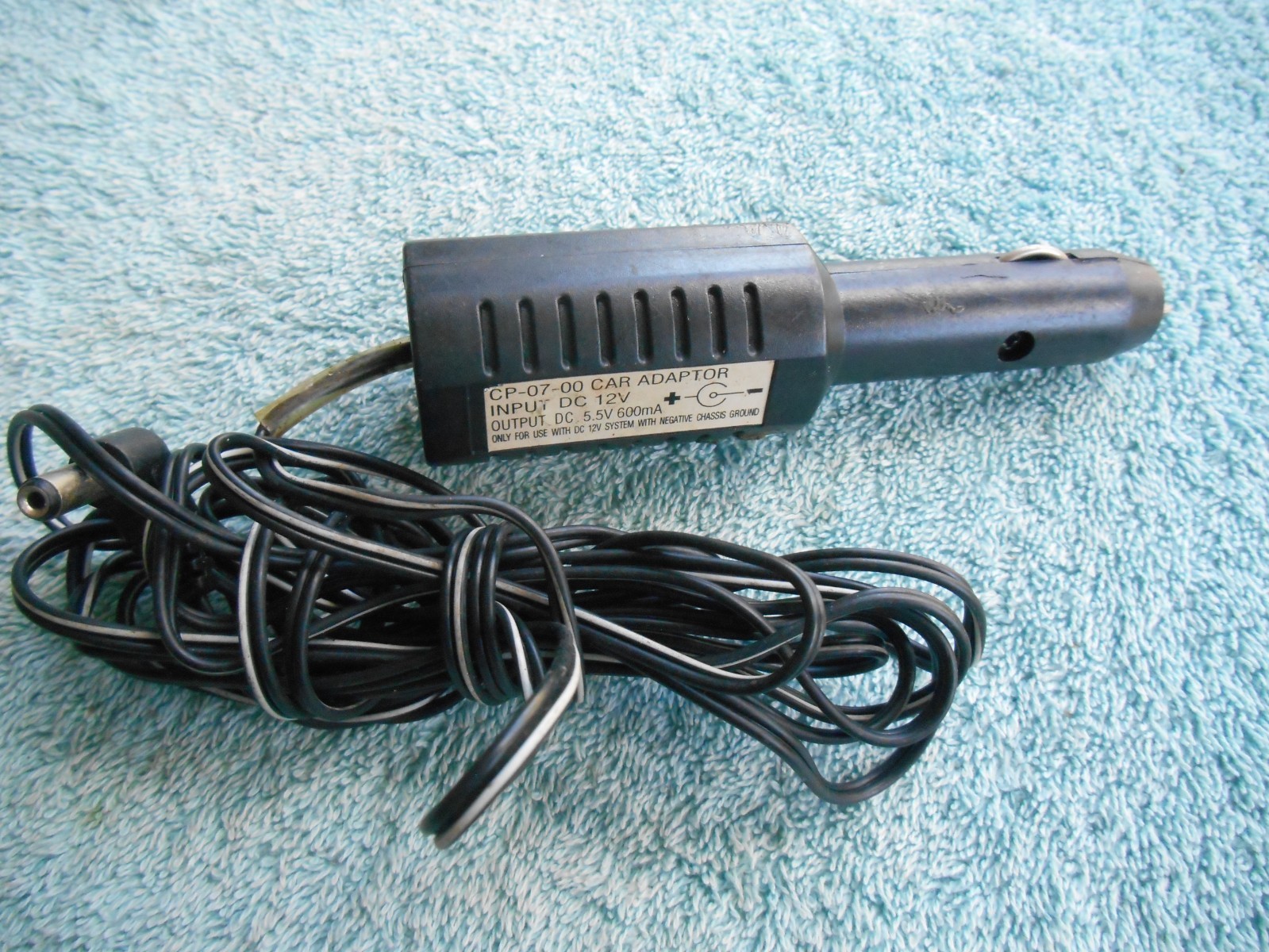 WHOLESALE LOT OF 18 ASSORTED 12 VOLT DC PLUG CHARGERS