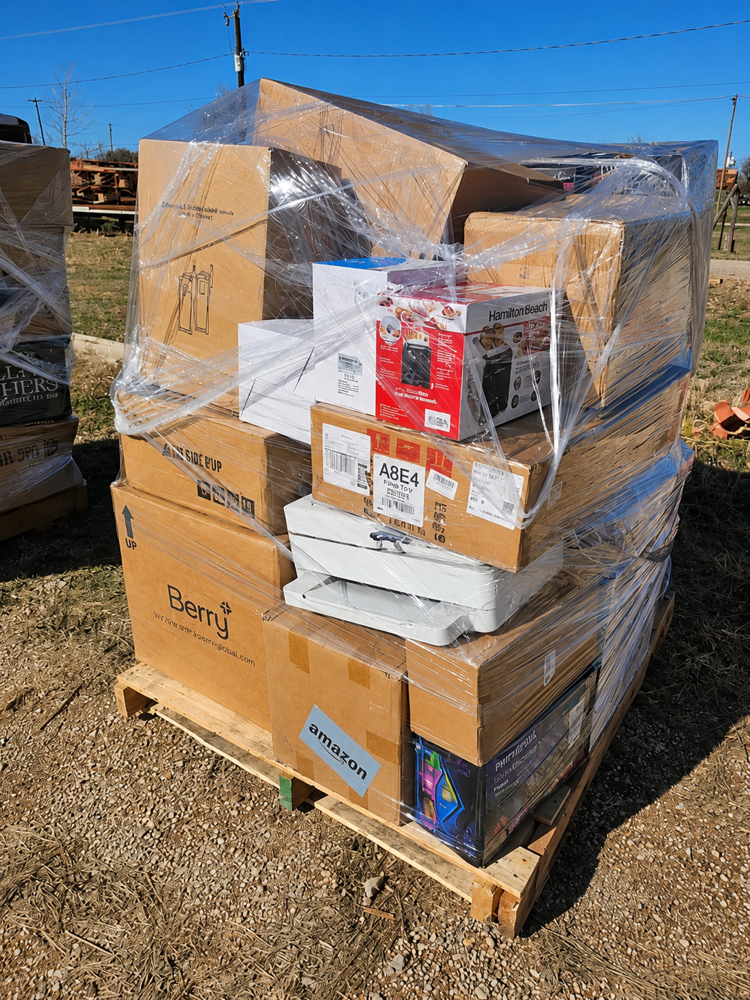 Best Buy Gadget Gold Mine – Retail Overstock Mystery Bundle