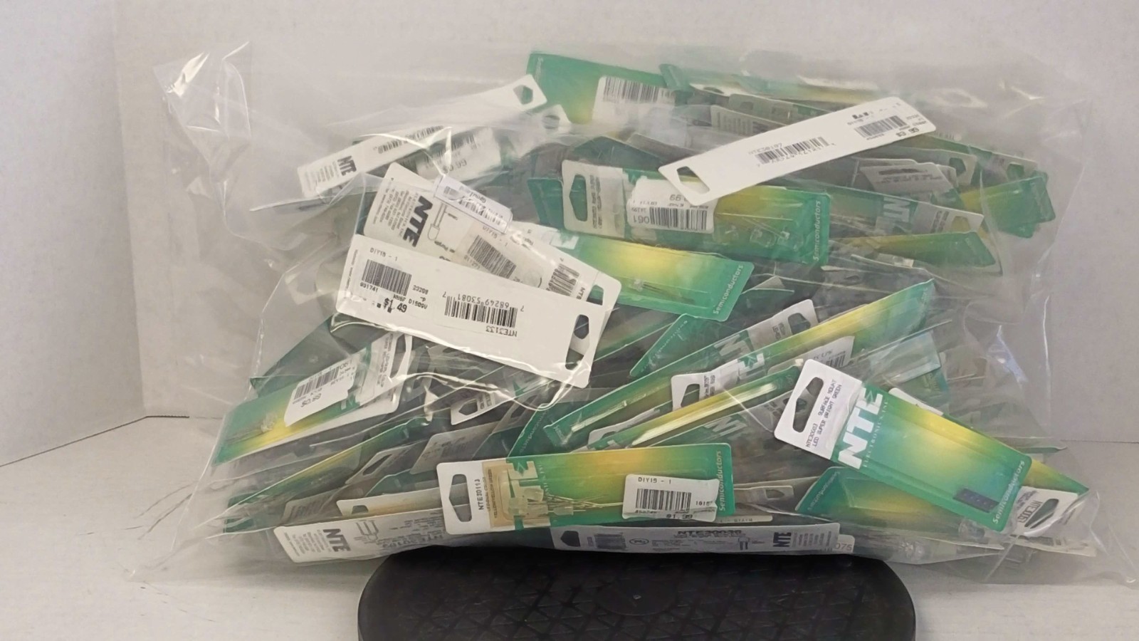 Huge Lot of 200 Assorted LEDs, Random