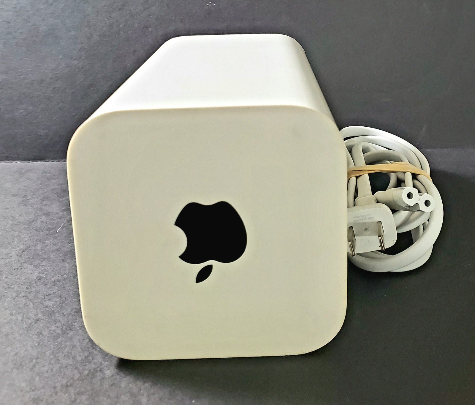 apple accessories Lot Of 10