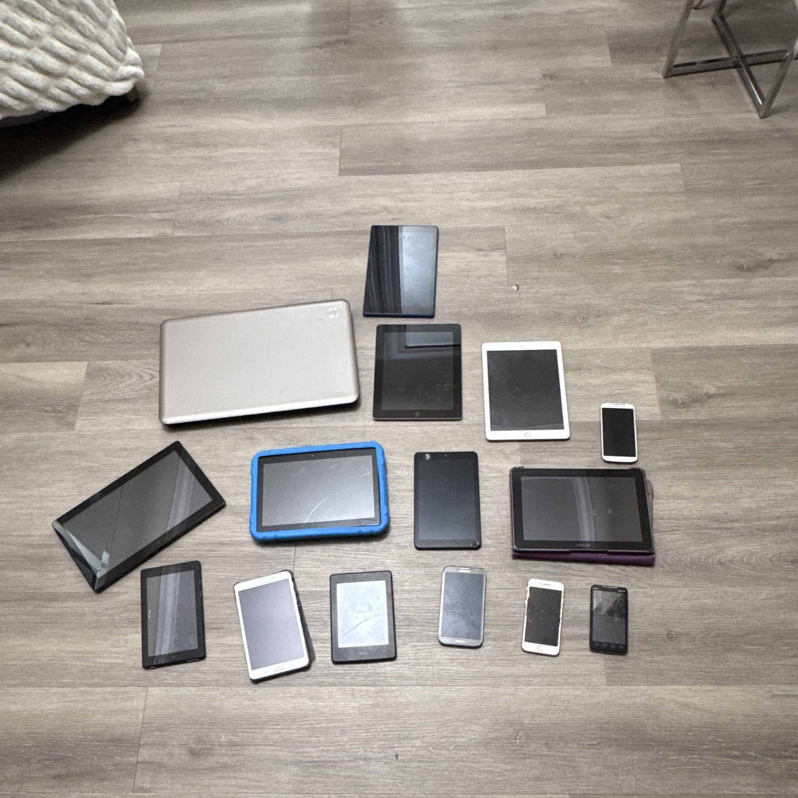 HP Samsung Mixed Lot Tablets, Smartphones & HP Laptop – Assorted Devices