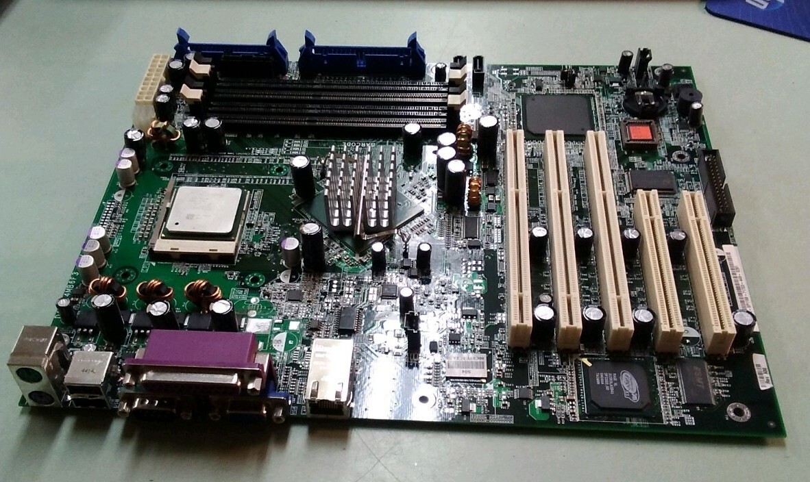 Dell PowerEdge Motherboard 0P1158 CPU SL6PF