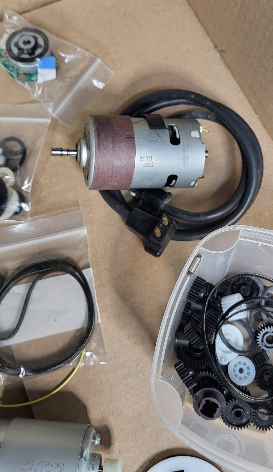 Electronic Parts Motor Mixed Lot
