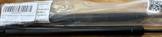 SCHNECKE / Lift Support PAIR / Model YZ-48-7581Q1 /48-7581Q1 / BRAND NEW!