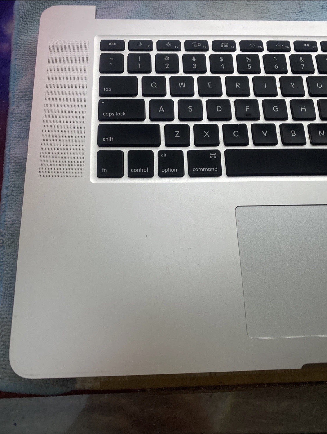 Lot Of Mixed Apple Products MacBook iPhoneParts/Repair *READ* See Pictures as-is
