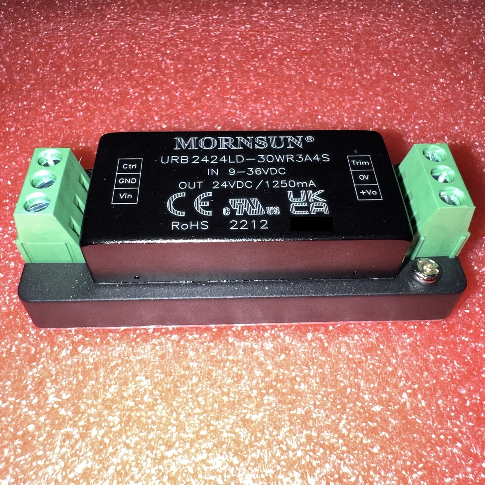 URB2424LD-30WR3A4S Power module DC/DC 24V to 24V rail type seal
