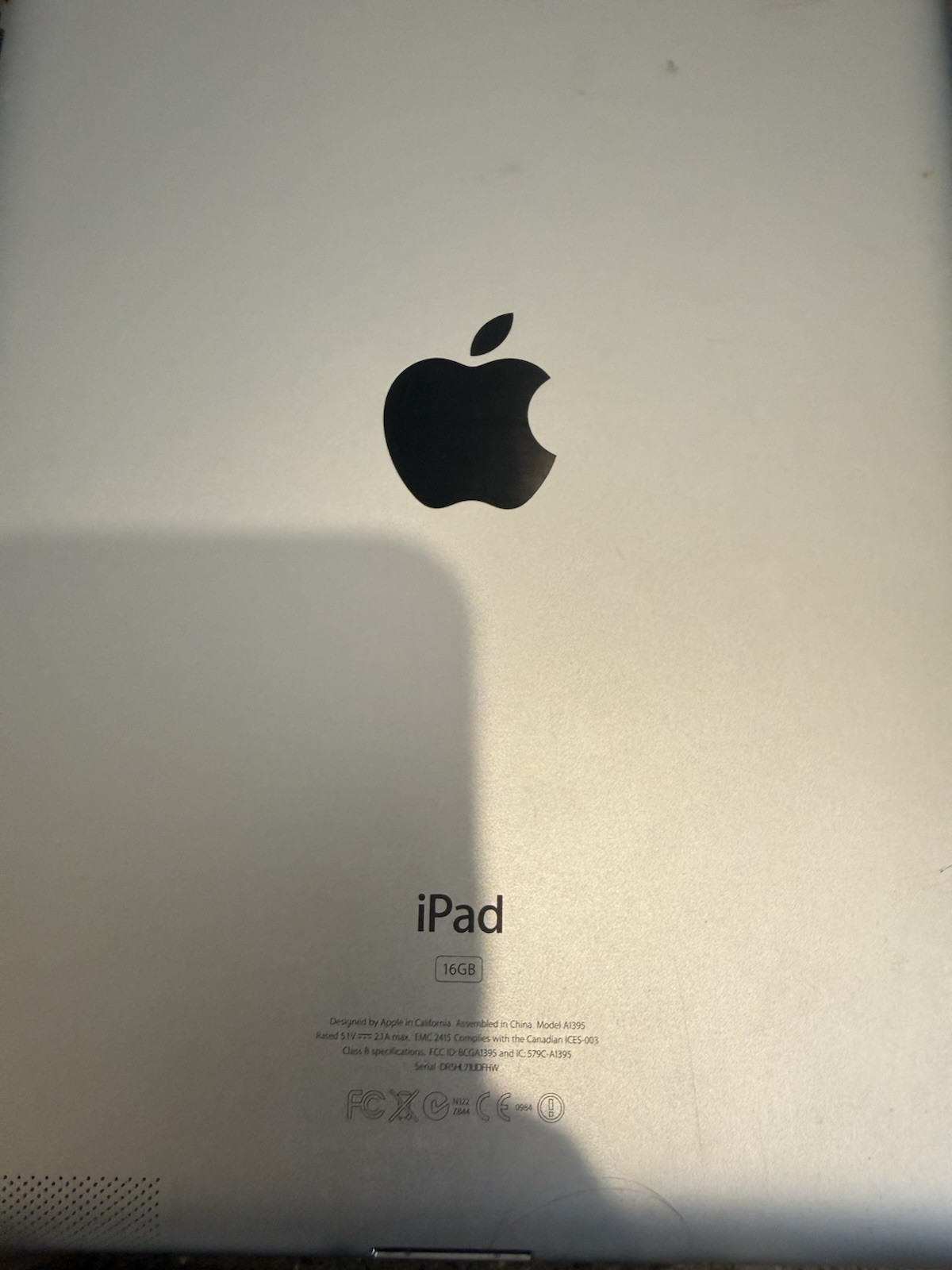 Apple iPad 16GB 9.7in A1395 (2011) Mixed Lot w/ RCA, Cloud Mobile, Cases