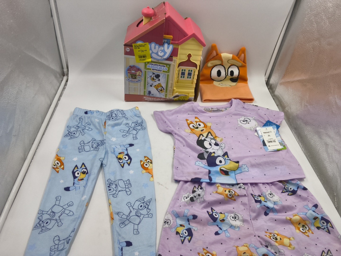 Cozy Bluey Lot For Bluey Lovers 💙 Blueys Home + Pajamas