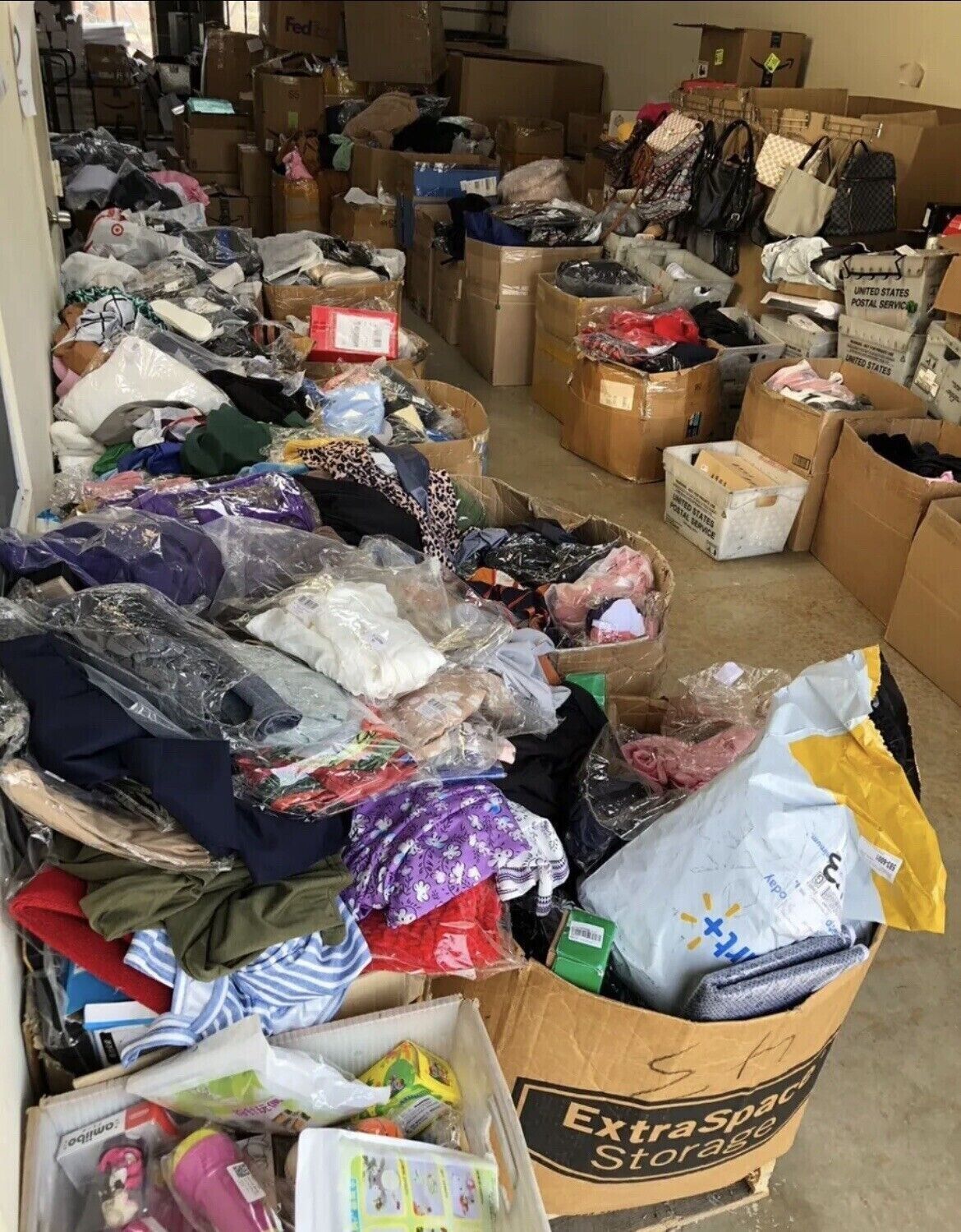 ✨Amazon Liquidation Wholesale Overstock Returns Merchandise 13-15 Mixed Bundle