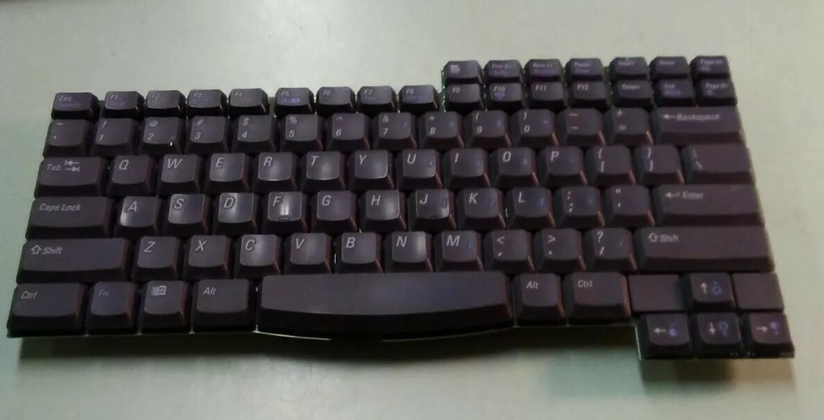 Dell V402 Keyboard 00089741 Laptop REV A02