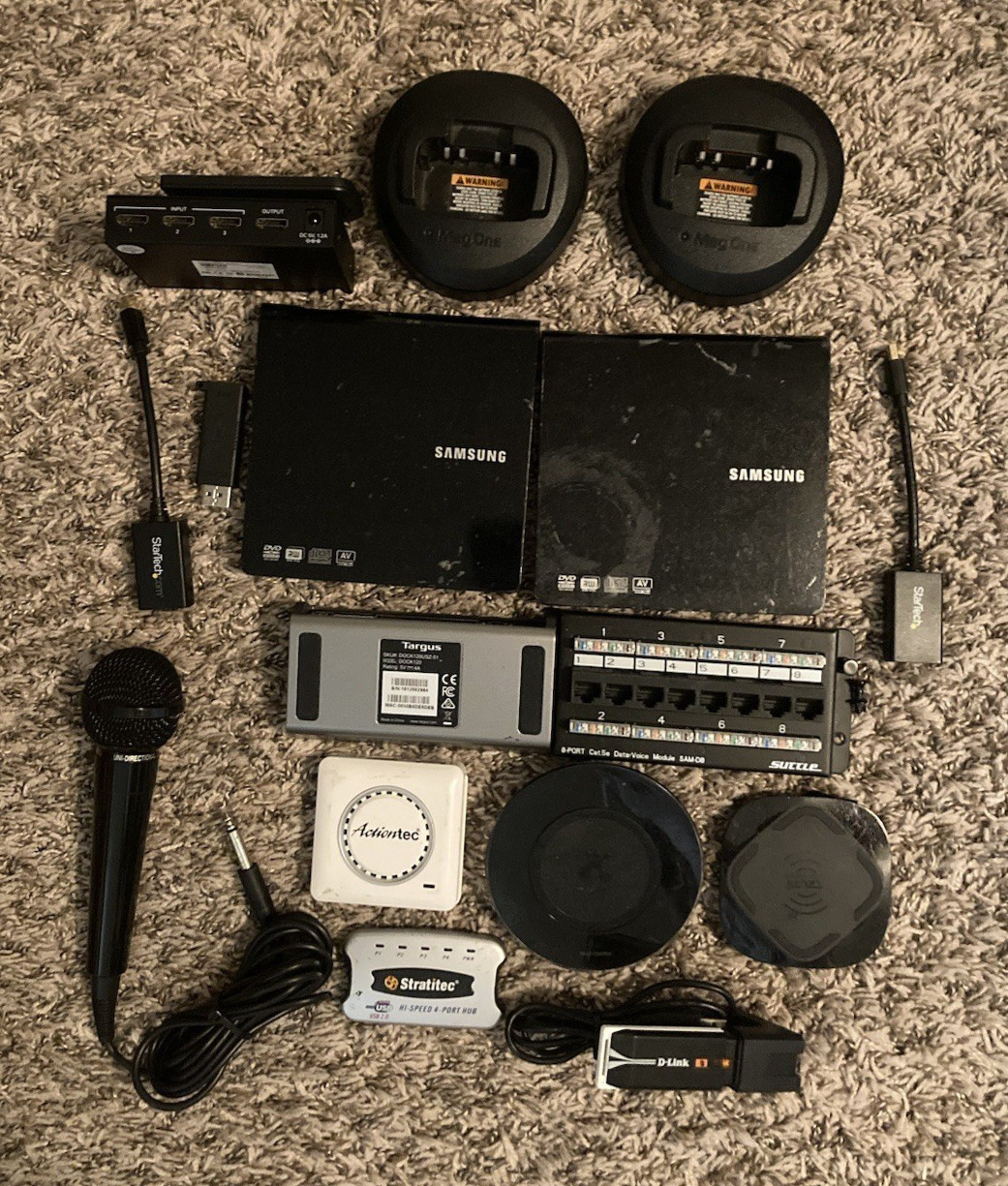 Mixed Lot of USB, DVD Players, Port Hub, Microphone, Mag One Charger etc