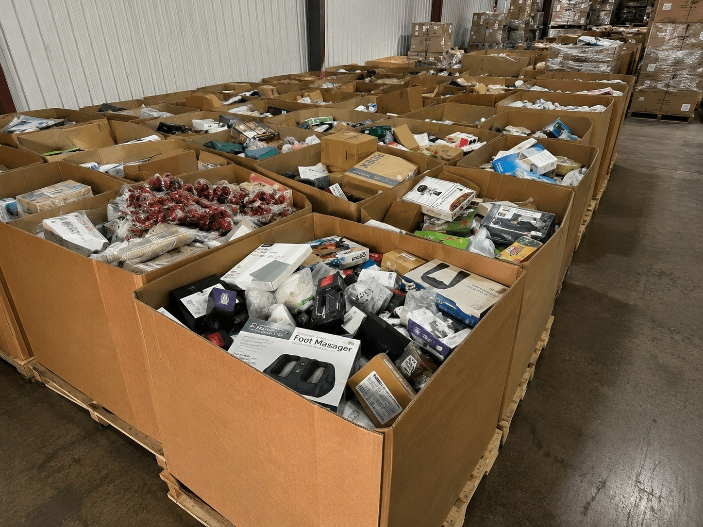Target Merchandise Discovery Pack – Retail Inventory Variety