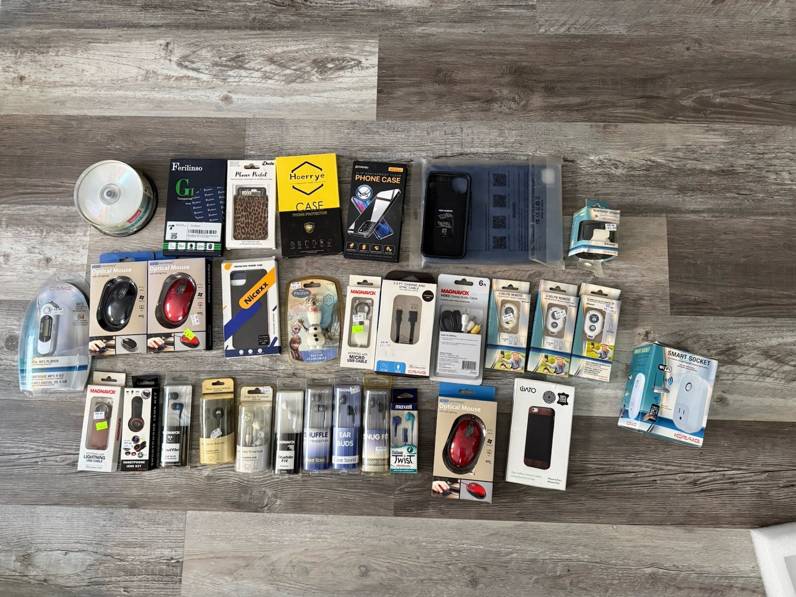 Electronics Lot Of 32 Items New In Box Mixed Variety Reseller Lot Of Accessories