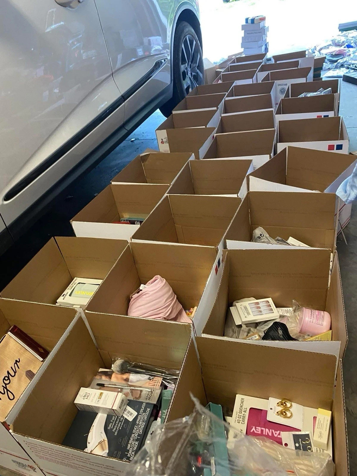 Liquidation lot – AMAZON Mystery Box -General Merchandise mixed items-lot 11H4G