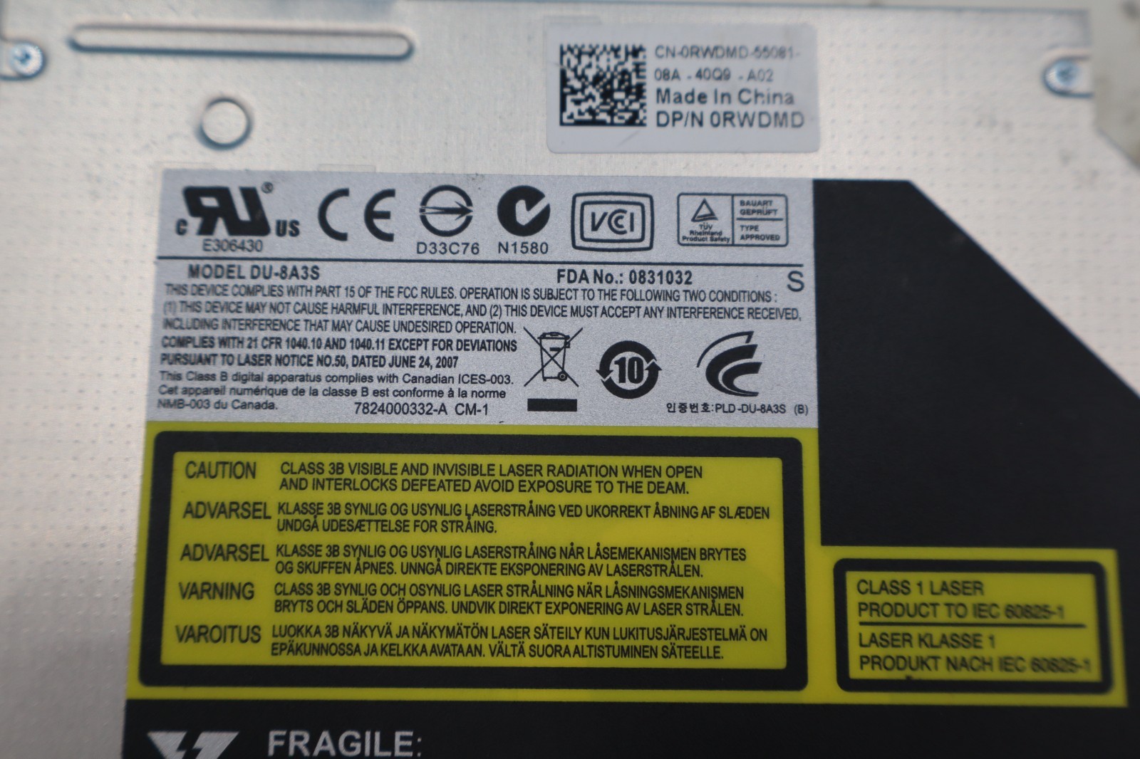 Dell DVD/RW Model: DU-8A3S P/N: 0RWDMD Multi Recorder 0831032