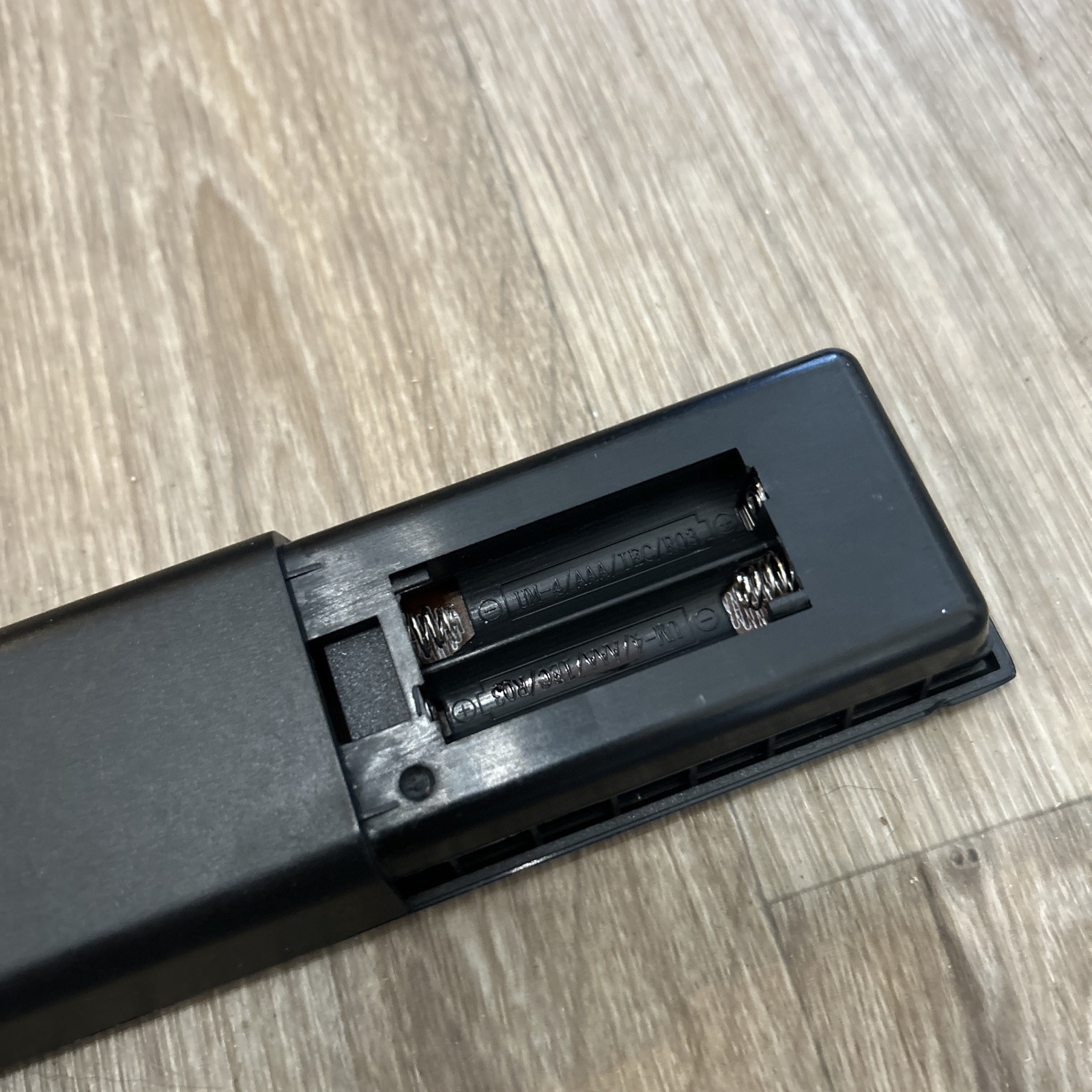 Westinghouse LCD TV Remote Model WD65NC4190, WE55UC4200 No Battery Cover