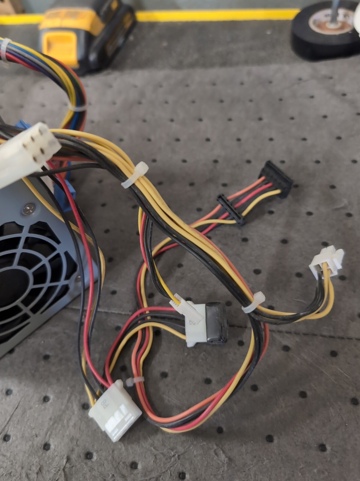 Dell N230P-00 230W Power Supply P/N 0P8407 REV 11