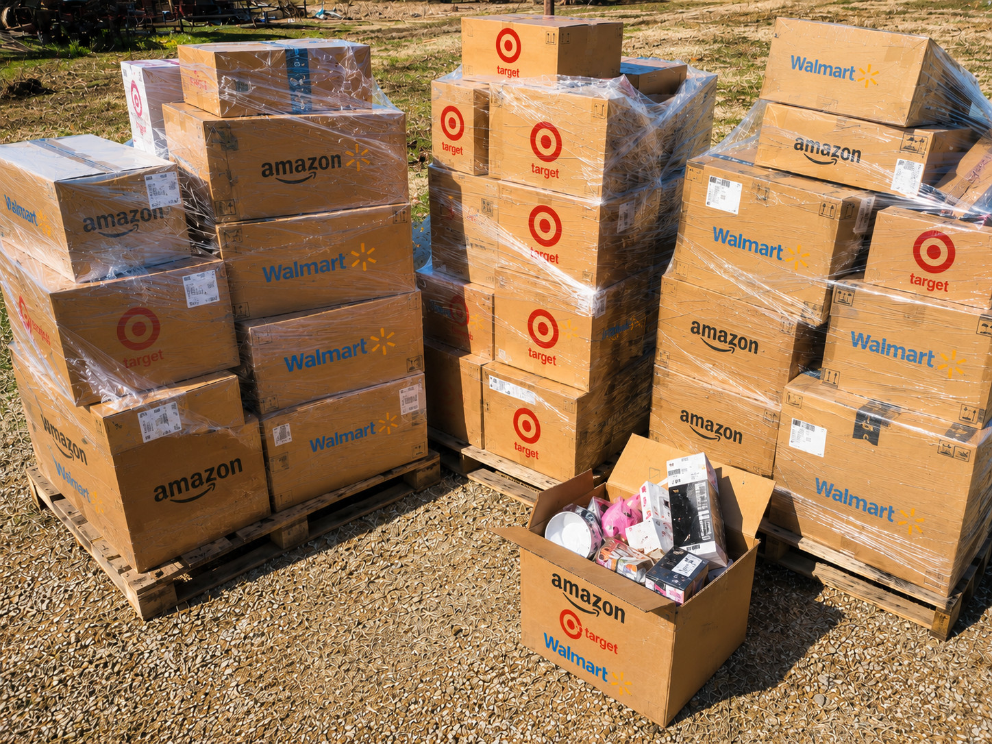 Target & Amazon New Merchandise Lot– Wholesale Inventory