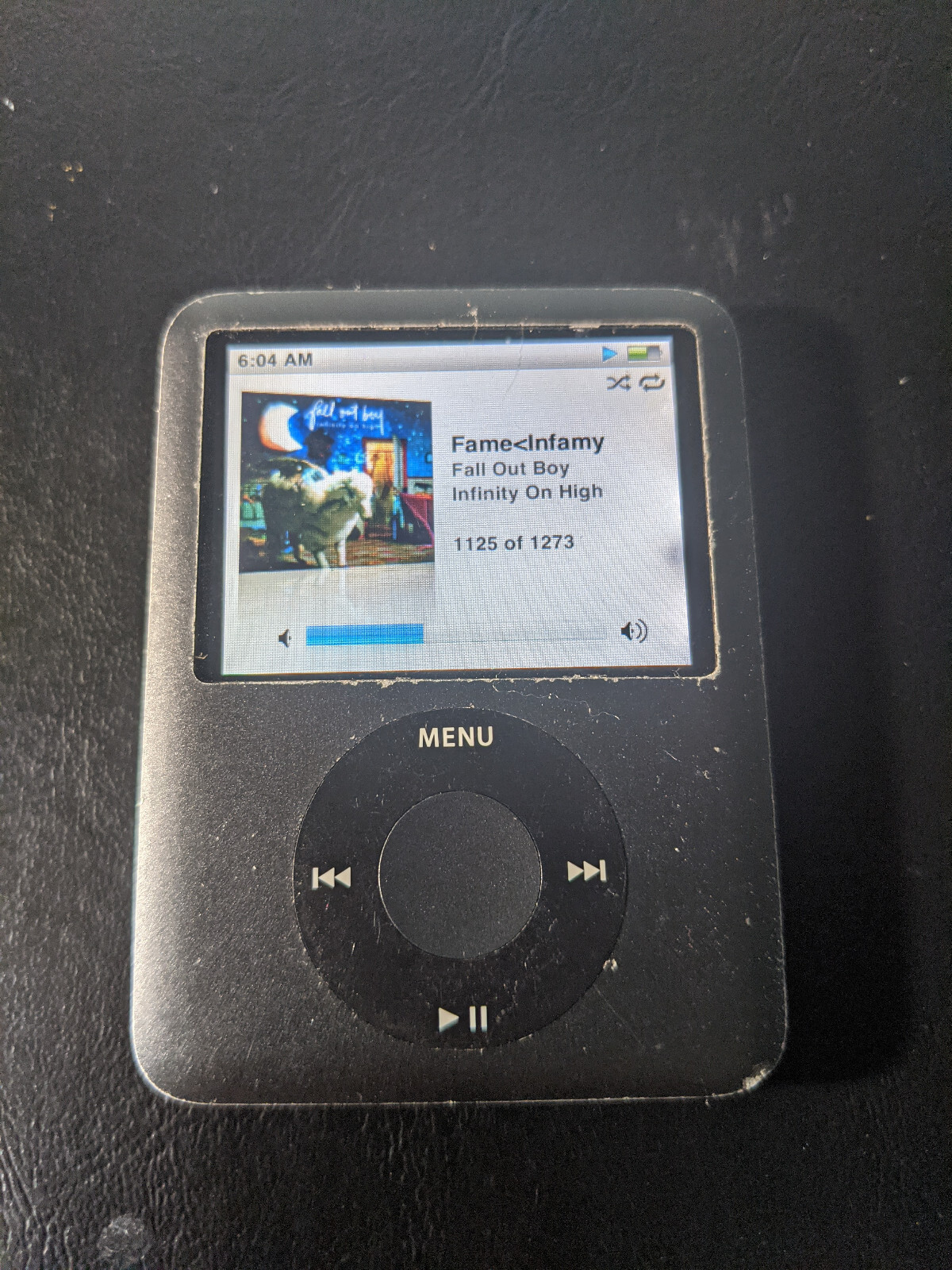 Lot of 7 Apple products – ipod, Iphone – take a look