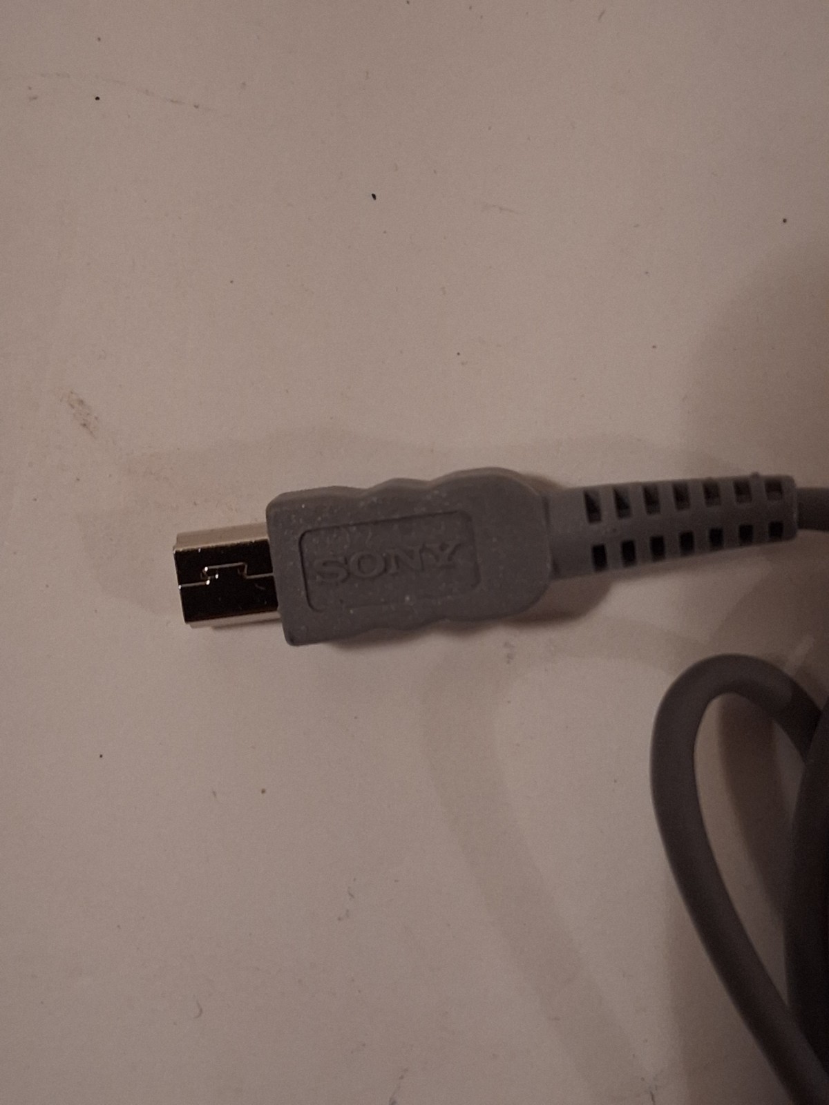 Used Gray Sony Hitachi-HSD Cables: AWM #E81015 30V (Lot Of 2)