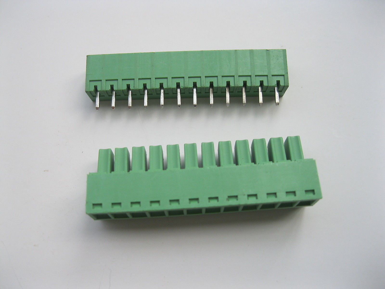 12 pcs Screw Terminal Block Connector 3.5mm 12 pin Green Pluggable Type Straight