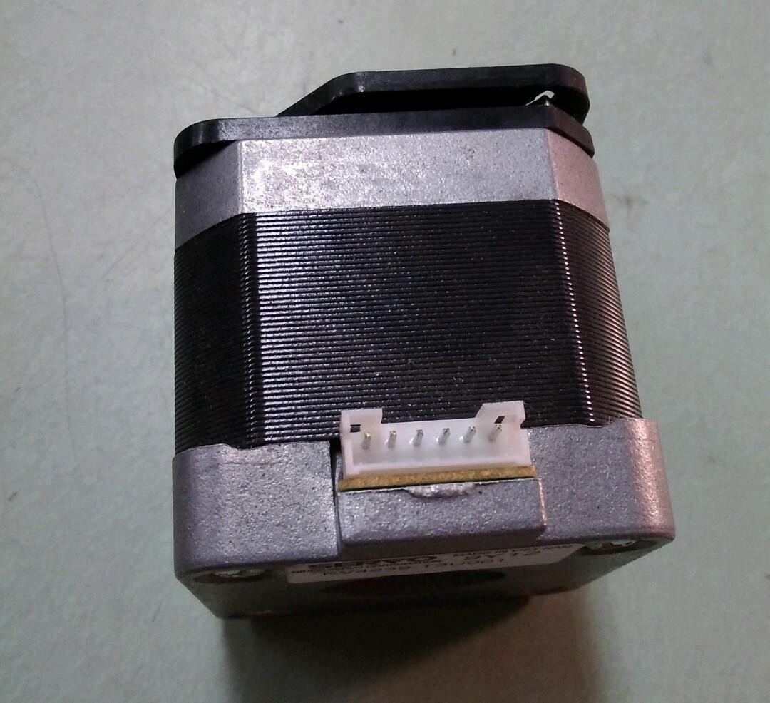 Servo Step MOTOR KV4239-T3U001 9Y12
