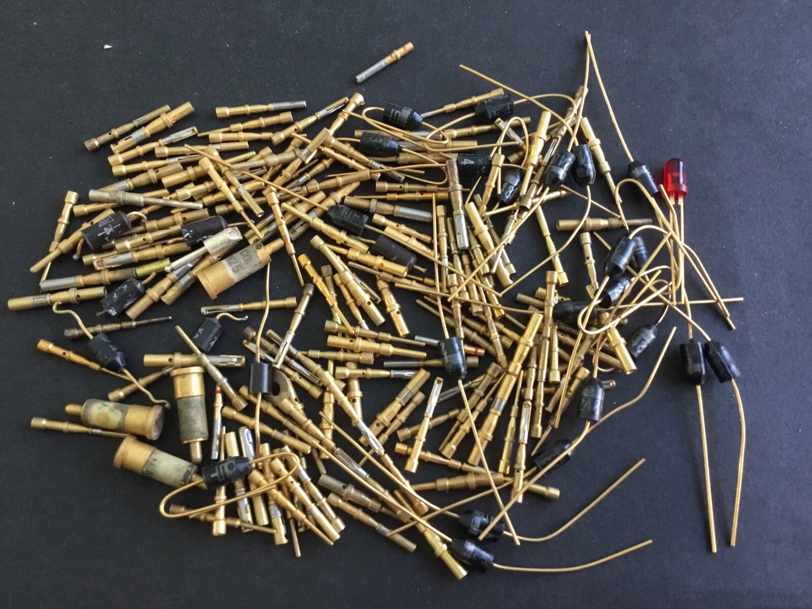 Gold Plated Pins For Gold Recovery 116 Grams Plus Silver Pieces