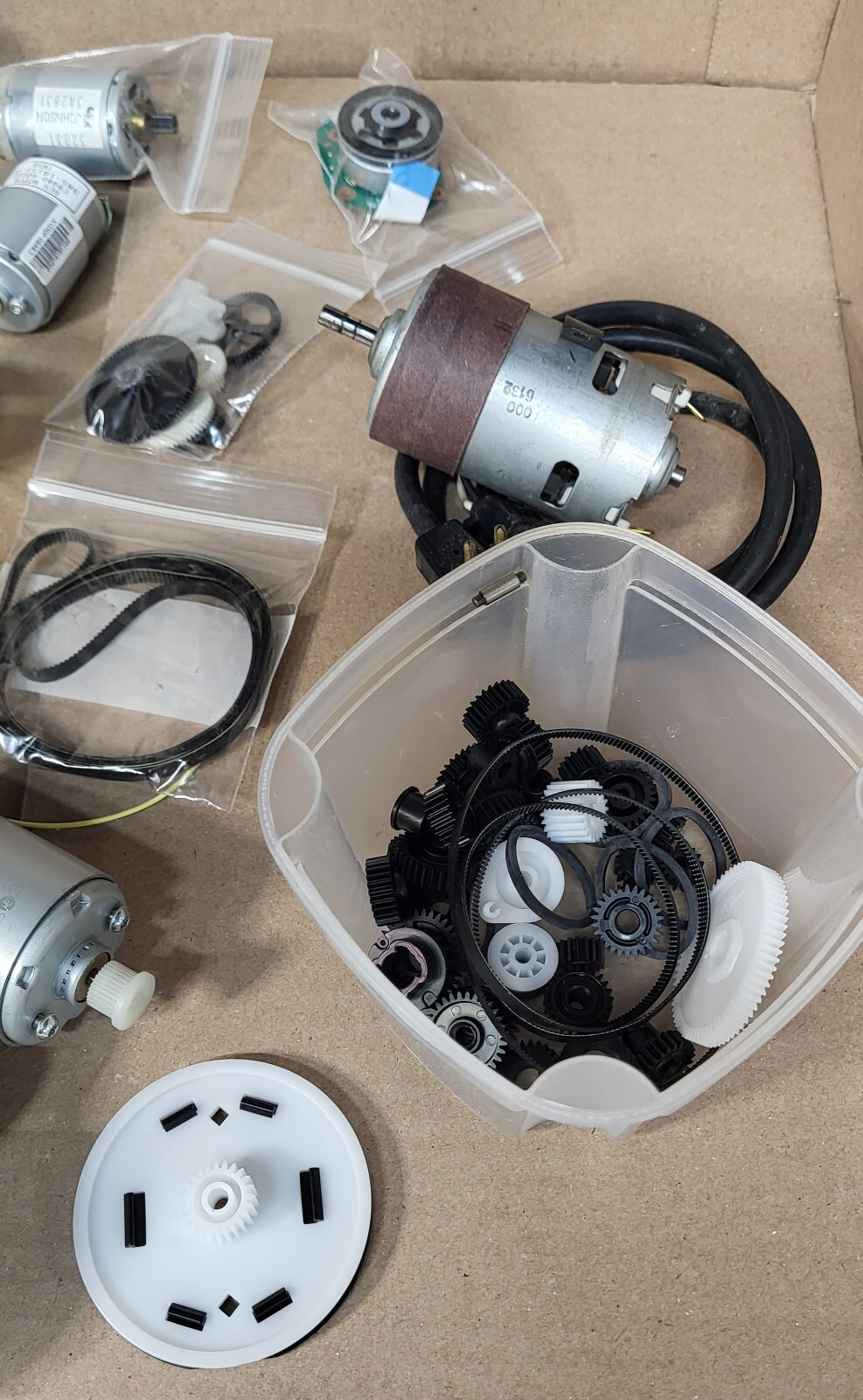 Electronic Parts Motor Mixed Lot