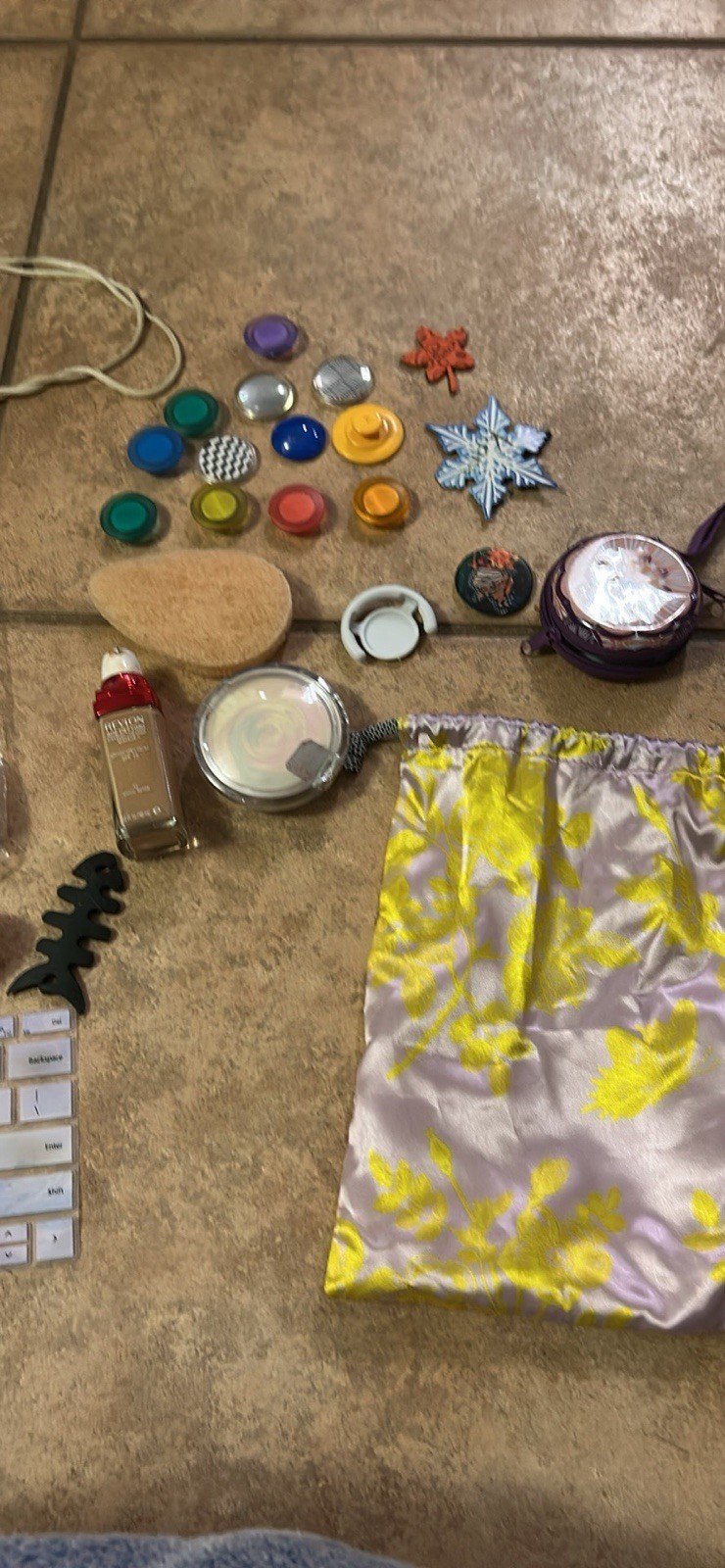 REVLON LAVENDER SXY+CHIC Mixed Lot Electronics, Makeup, Hair Accessories