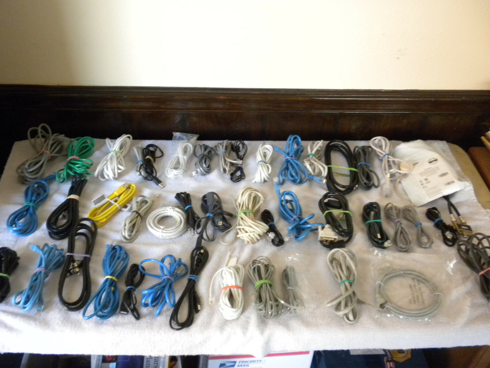 BOX OF 45 WIRES COMPUTER / TELEPHONE / CABLE
