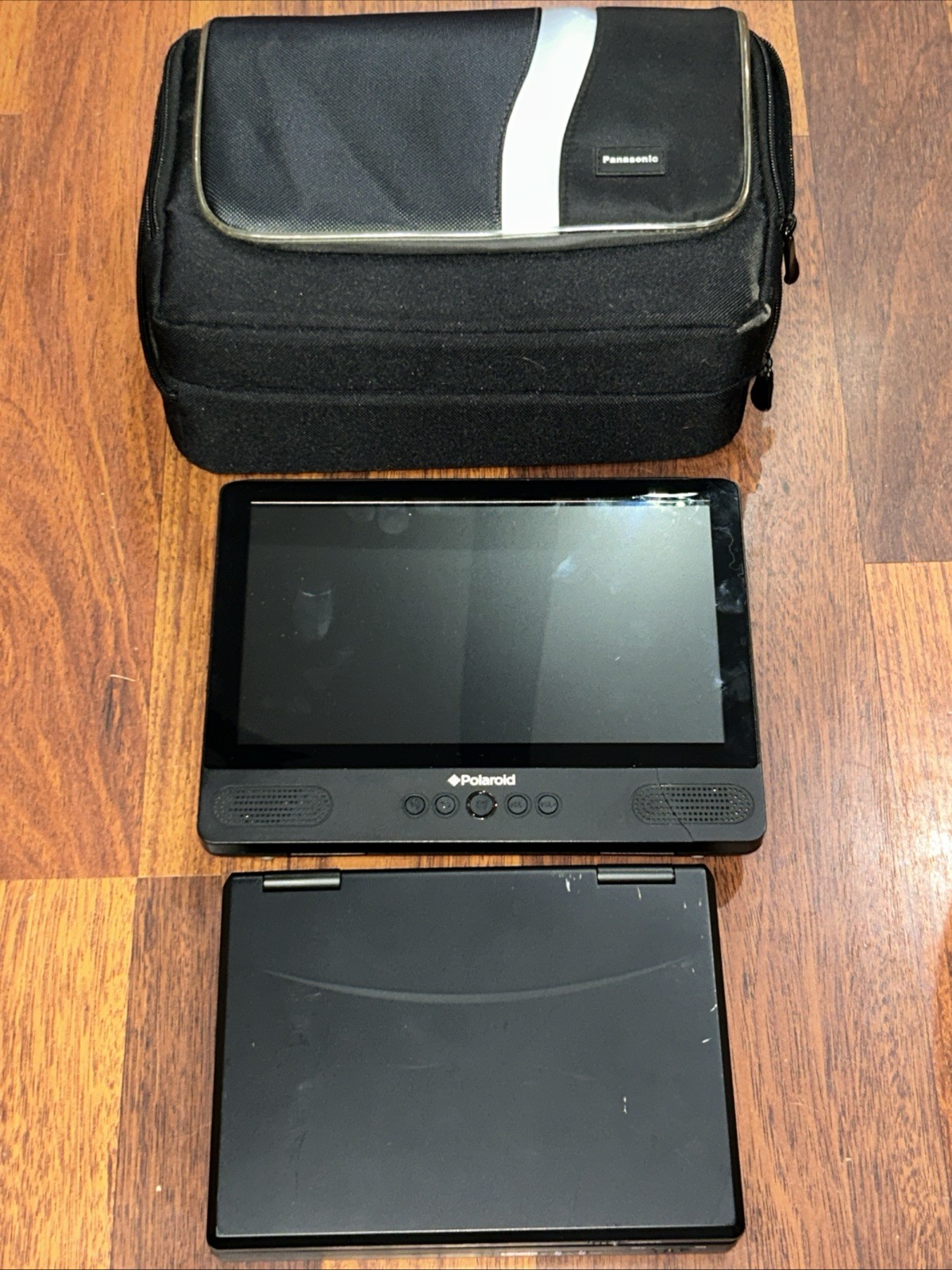 Lot of 2 Polaroid 9” & Vextra 7” Portable DVD Players With Case. Not Tested