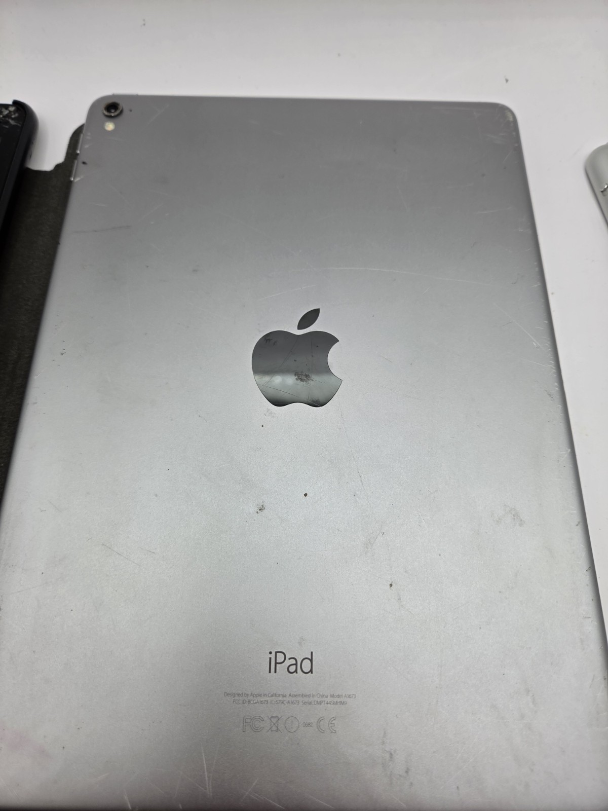 Lot of Apple & Samsung Devices (iPads,etc)